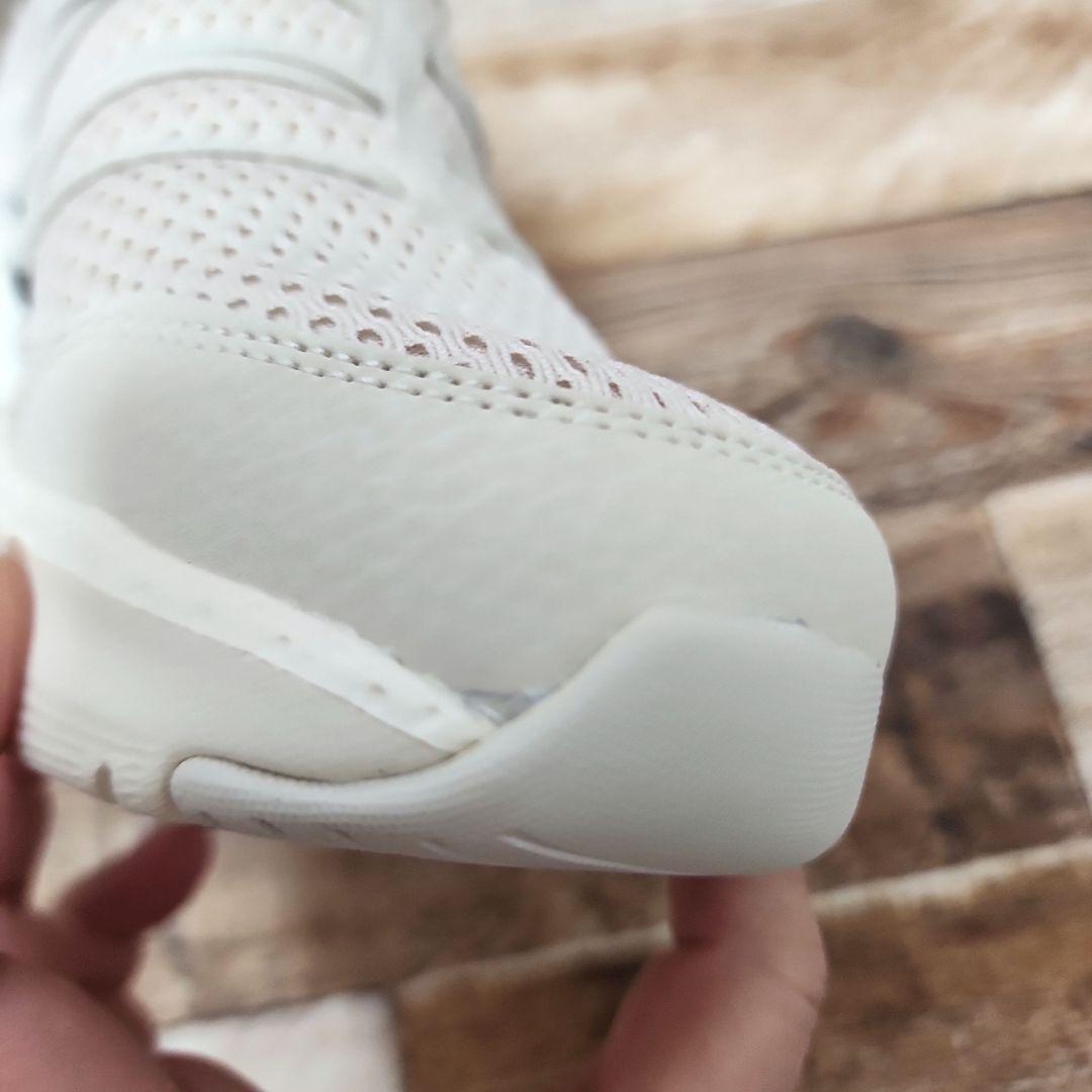 タグ付き・未使用 SKECHERS スケッチャーズ スニーカー サイズ23