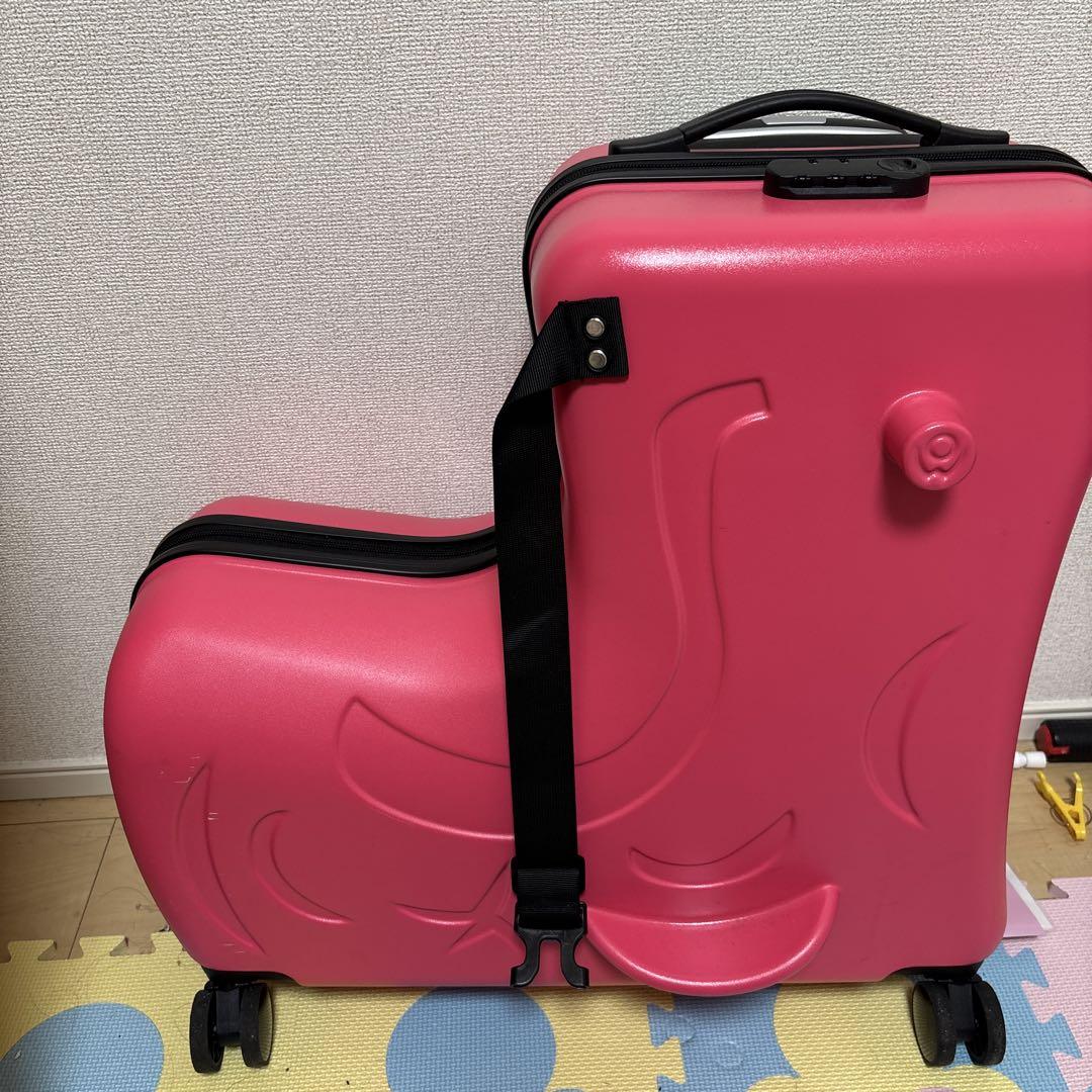 キッズトラベル Mサイズ 子供が乗れるキャリーケース　値下げ可能