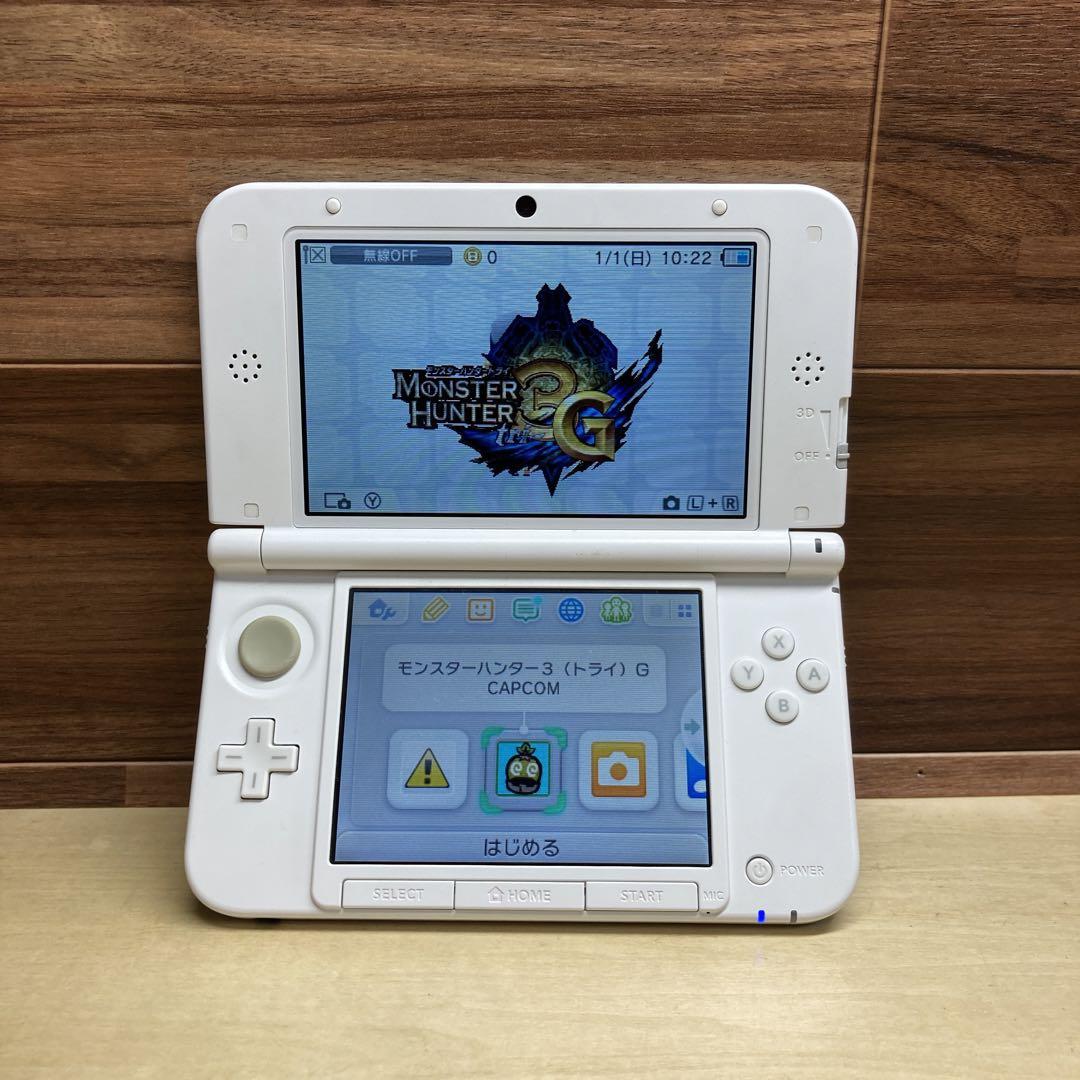 NINTENDO 3DSLL ミントホワイト　本体