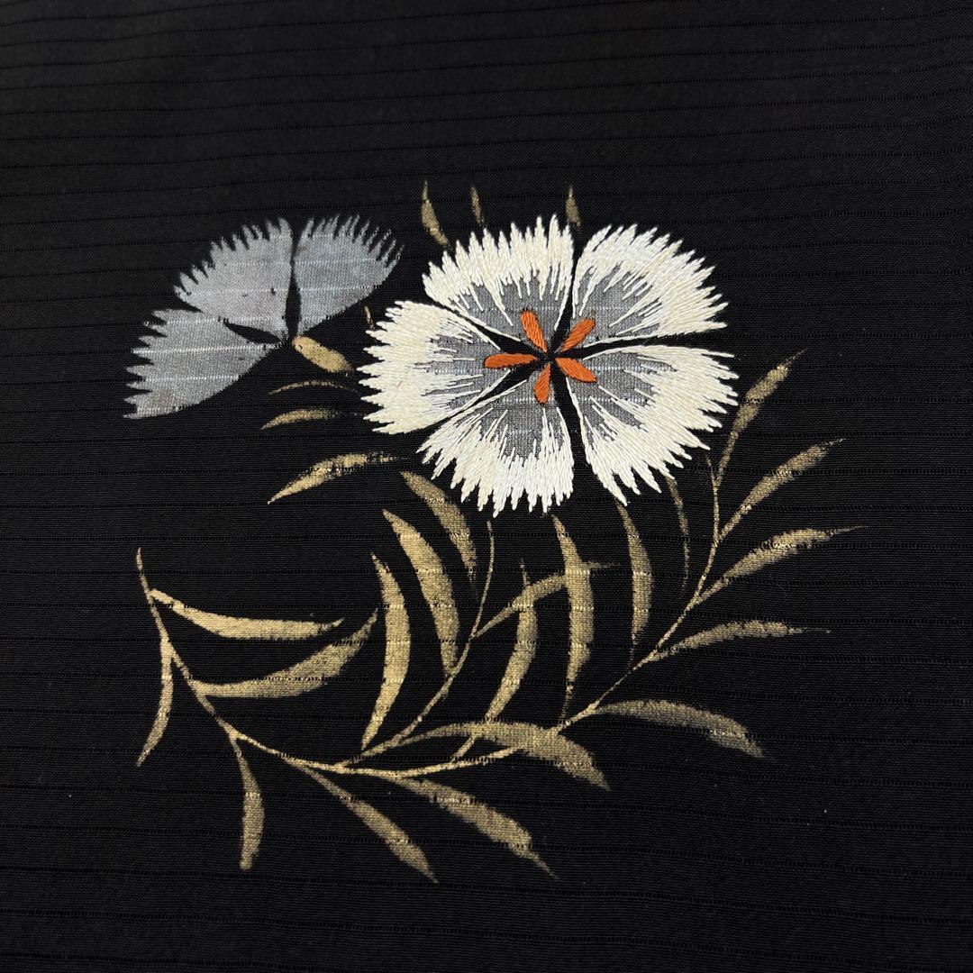 アンティークの絽黒留袖と手刺繍絽の名古屋帯 アンティーク 刺繍 銀駒刺繍 紗袷 萩 藤模様 黒留袖 着物 073w p