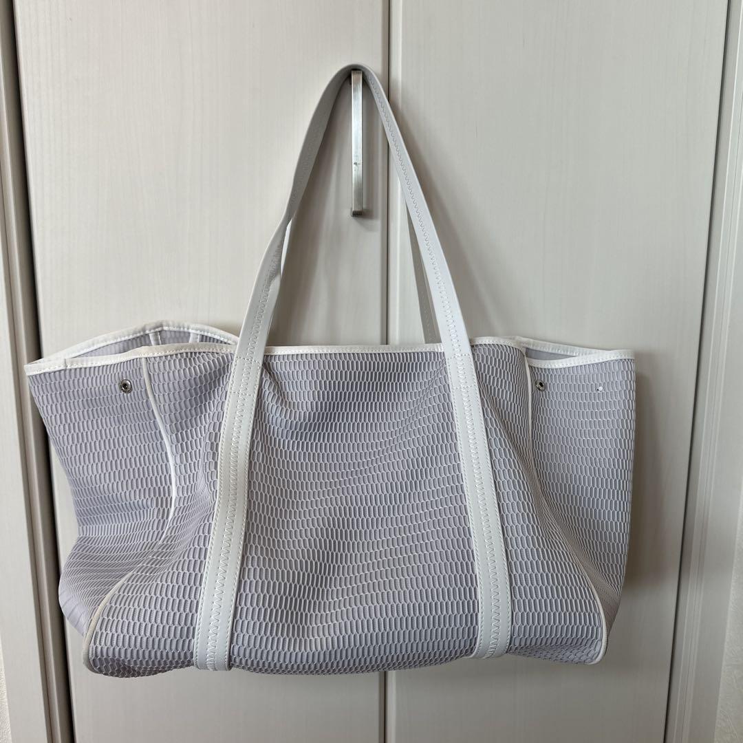 【美品】qbag pari マザーズバッグ　人気色