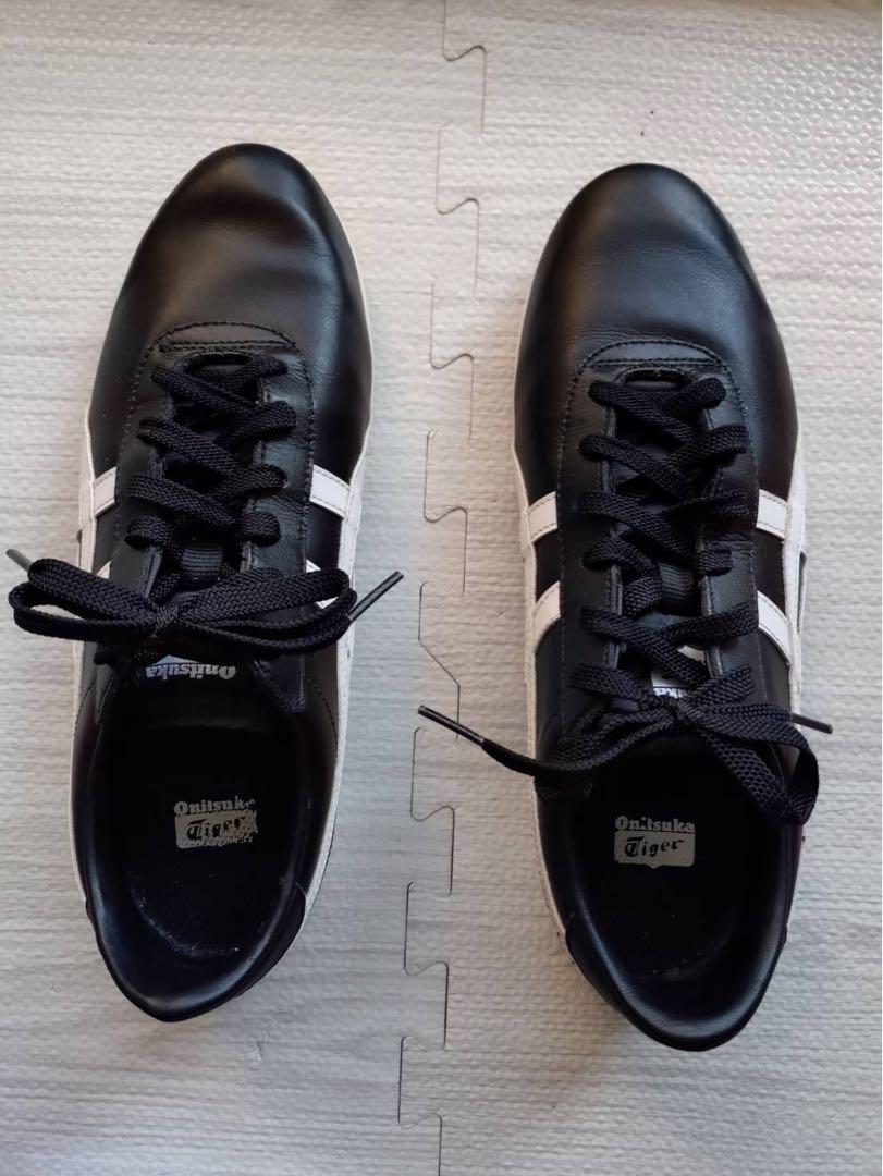asics スニーカー　スポーツシューズ　27センチ