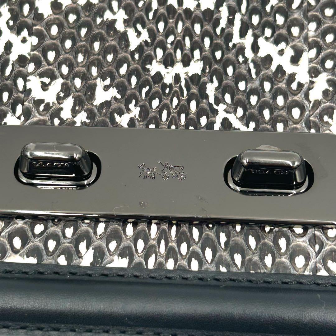 ⚪︎美品　COACH コーチチェーンショルダーバッグ　スワッガー20 　ホワイト
