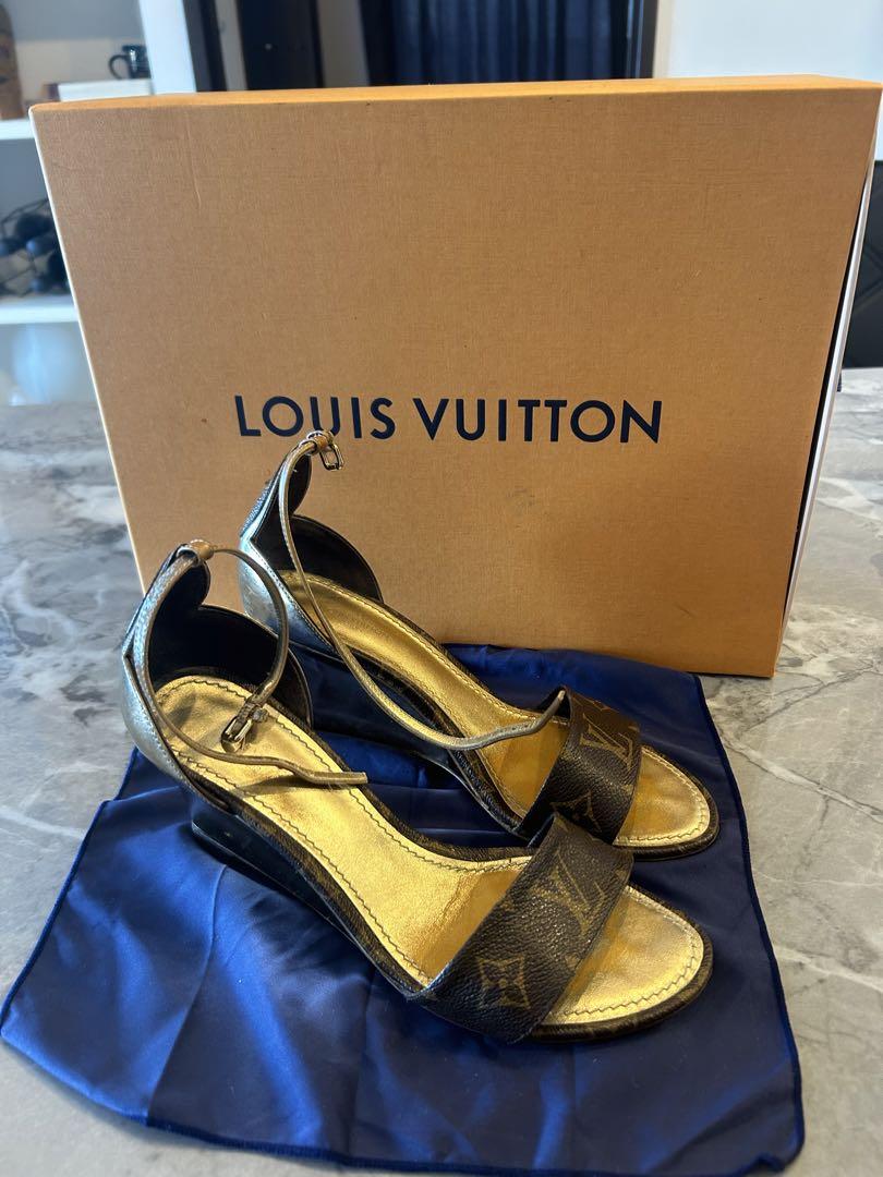 Louis Vuitton ゴールド ブラック ウェッジヒールサンダル 本体 Louis Vuitton ゴールド ブラック ウェッジヒールサンダル 本体