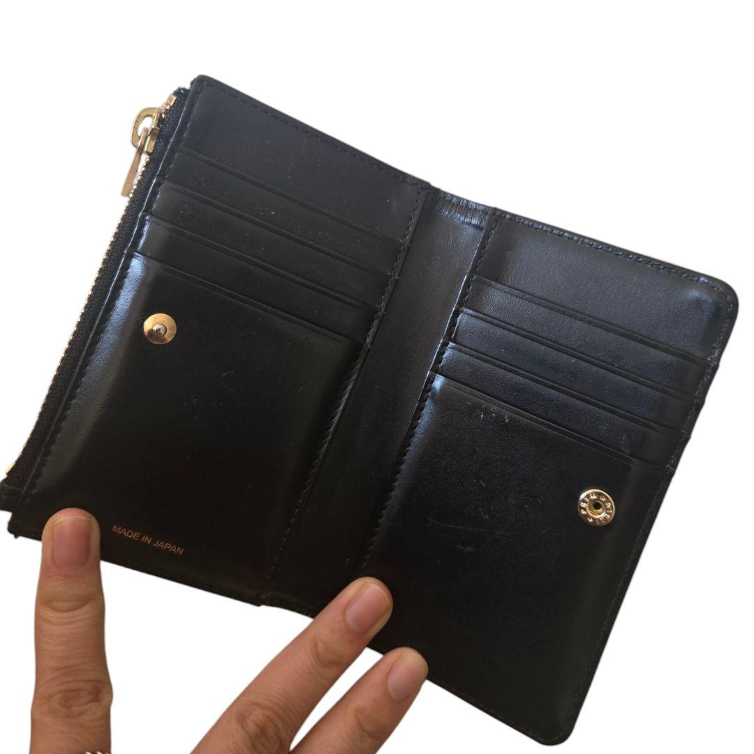 二つ折り財布