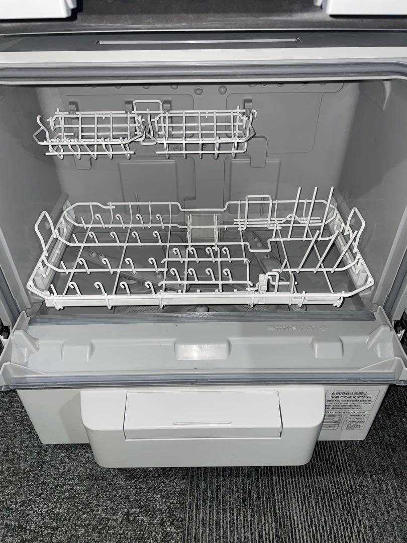2022年製 Panasonic 電気食器洗い乾燥機 NP-TSP1-W