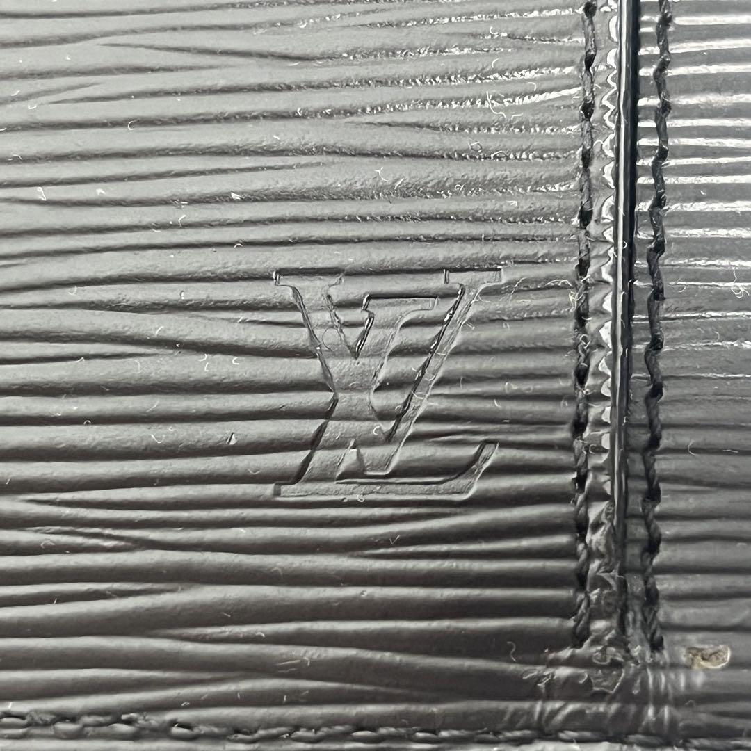 LOUIS VUITTON ルイヴィトン セリエドラゴンヌ エピ セカンドバッグ