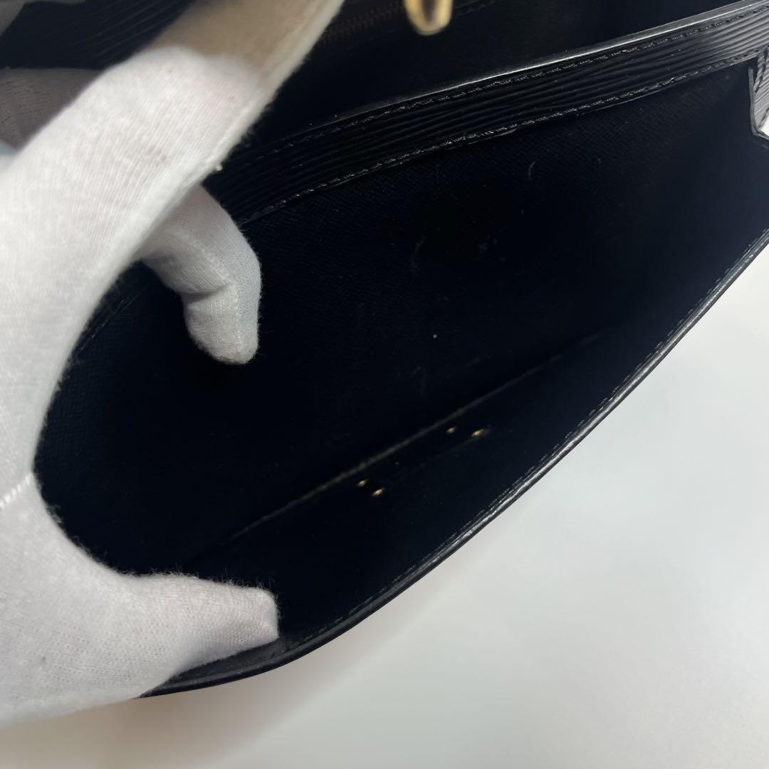 LOUIS VUITTON ルイヴィトン セリエドラゴンヌ エピ セカンドバッグ