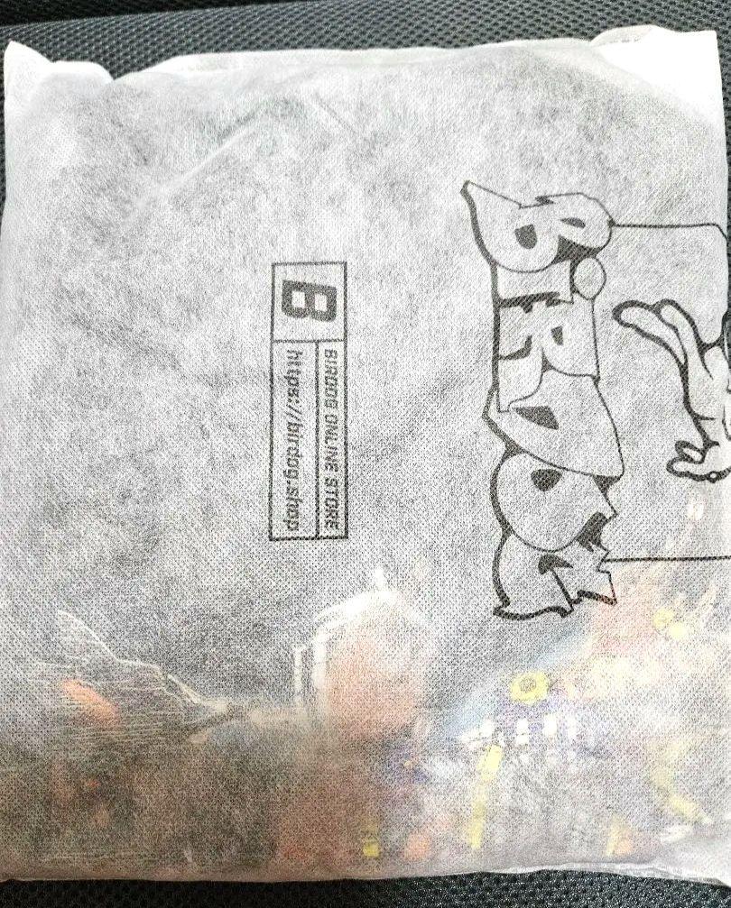 m*様 コムドット バンT 300万人記念 Birdog