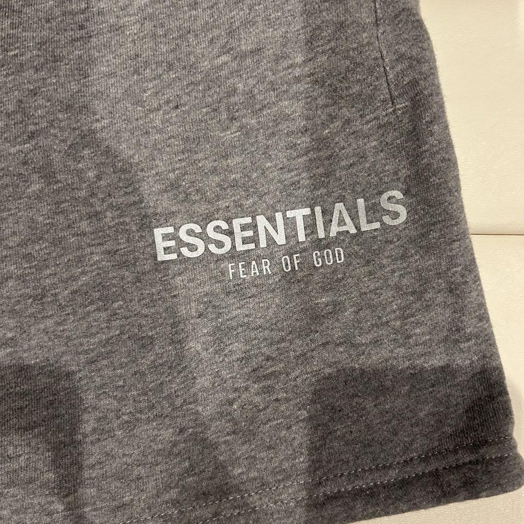 ESSENTIALS ブラック＆グレーショートパンツ　Sサイズ
