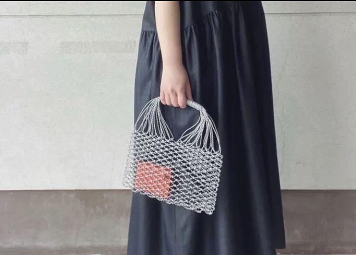 よろしかっ┶ AETA 革編みトート 白×グレー JHfNQ-m38806519425 TOTE S います