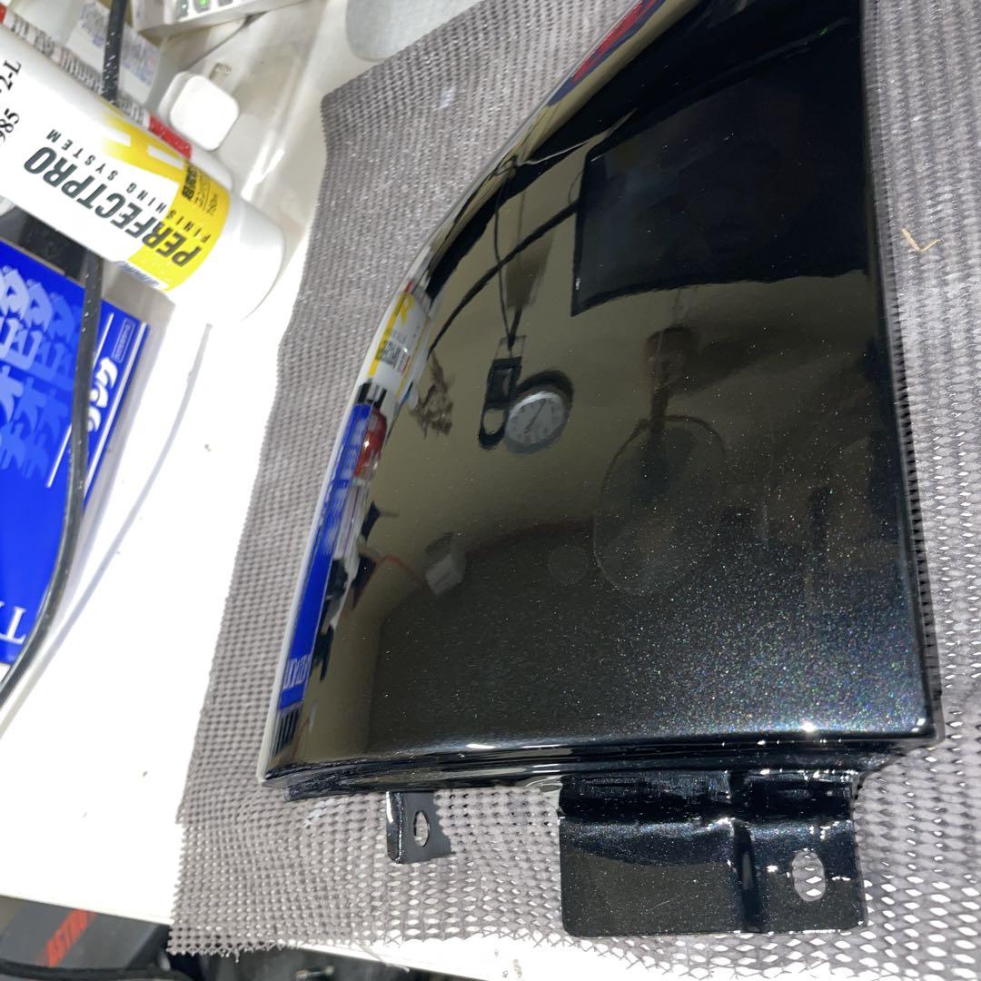 200系　ハイエース レジアスエース　左コーナーパネル　ブラックマイカ　新品