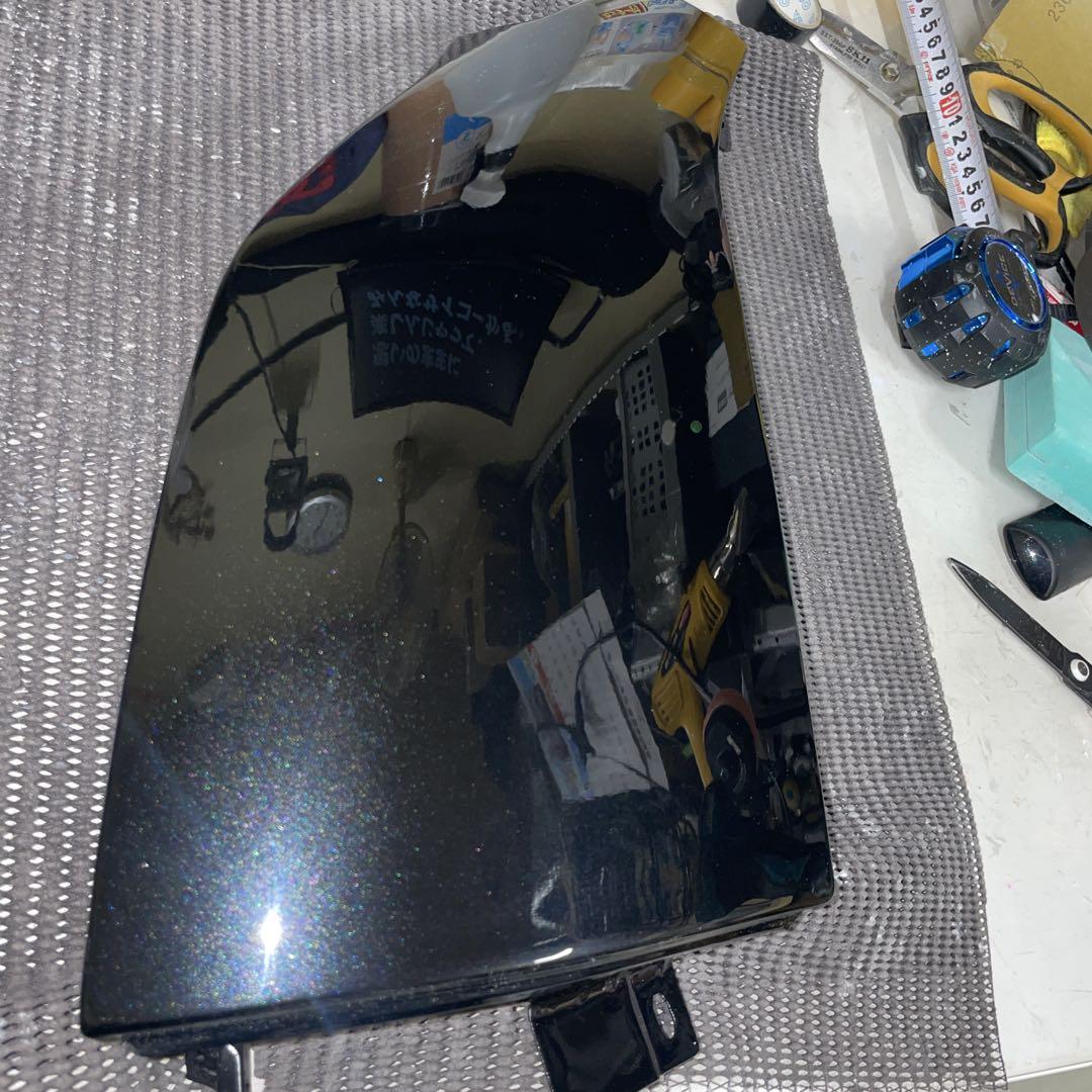 200系　ハイエース レジアスエース　左コーナーパネル　ブラックマイカ　新品