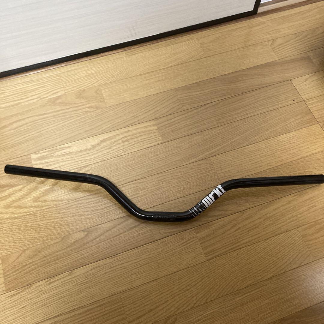 blkmrkt ハンドルバー 22.2