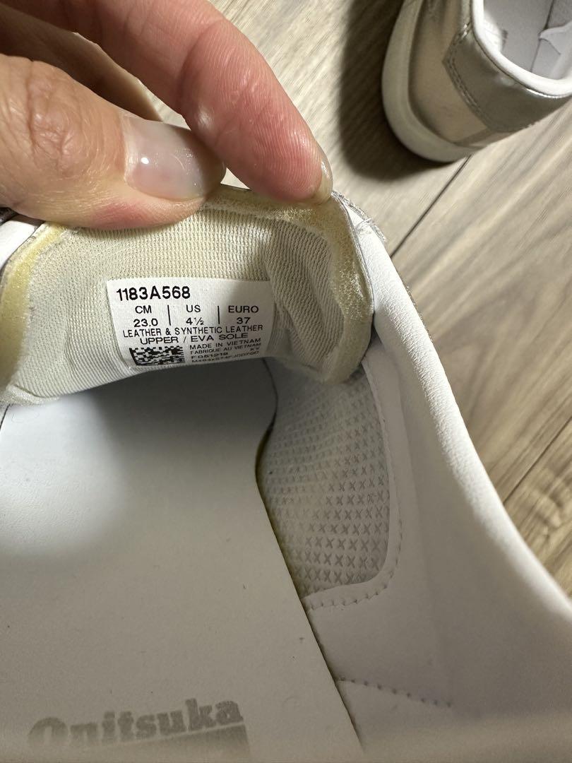 Onitsuka Tiger シルバー スニーカー 23.0 cm Onitsuka Tiger シルバー スニーカー 23.0cm