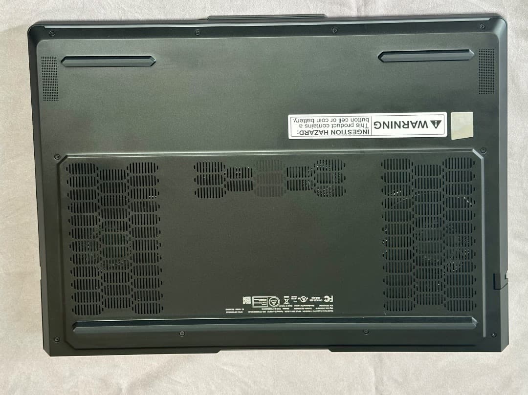 2025年発売 Lenovo Legion Pro 7i Gen 10