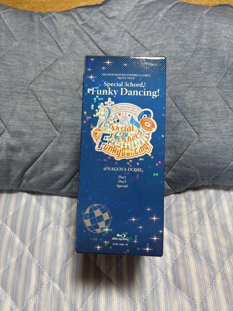 シンデレラガールズ7thライブFunky Dancing! Blu-rayBOX - メルカリ