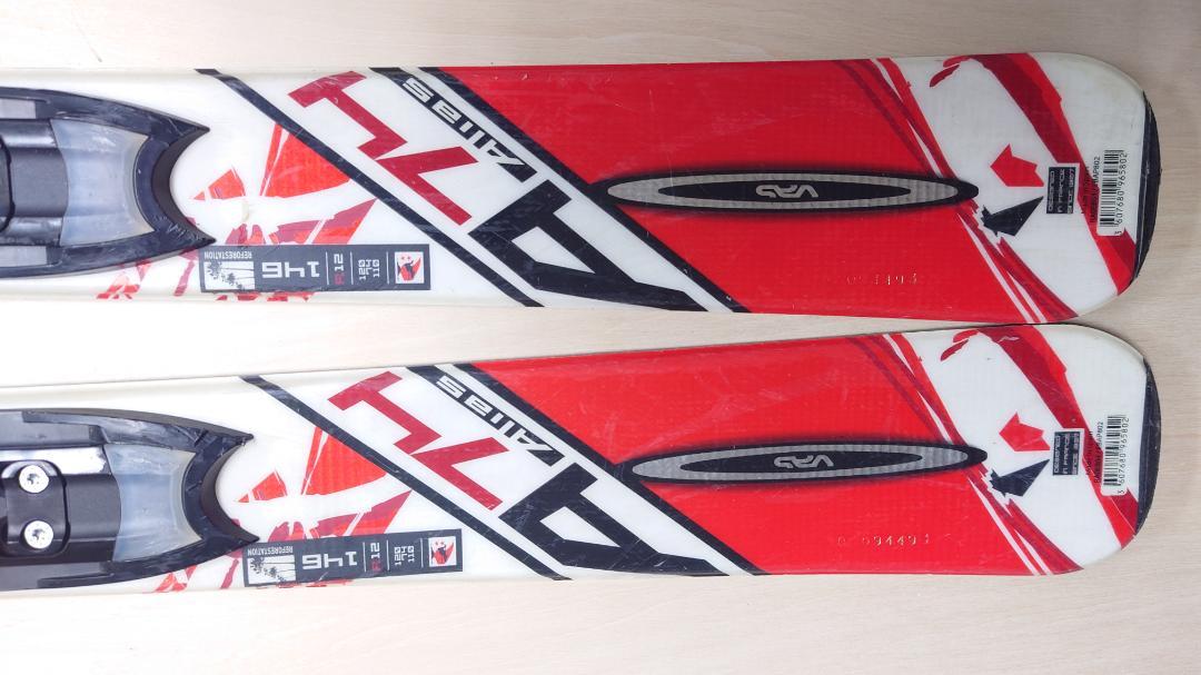 スキー板　ROSSIGNOL Alias 146cm+ストック