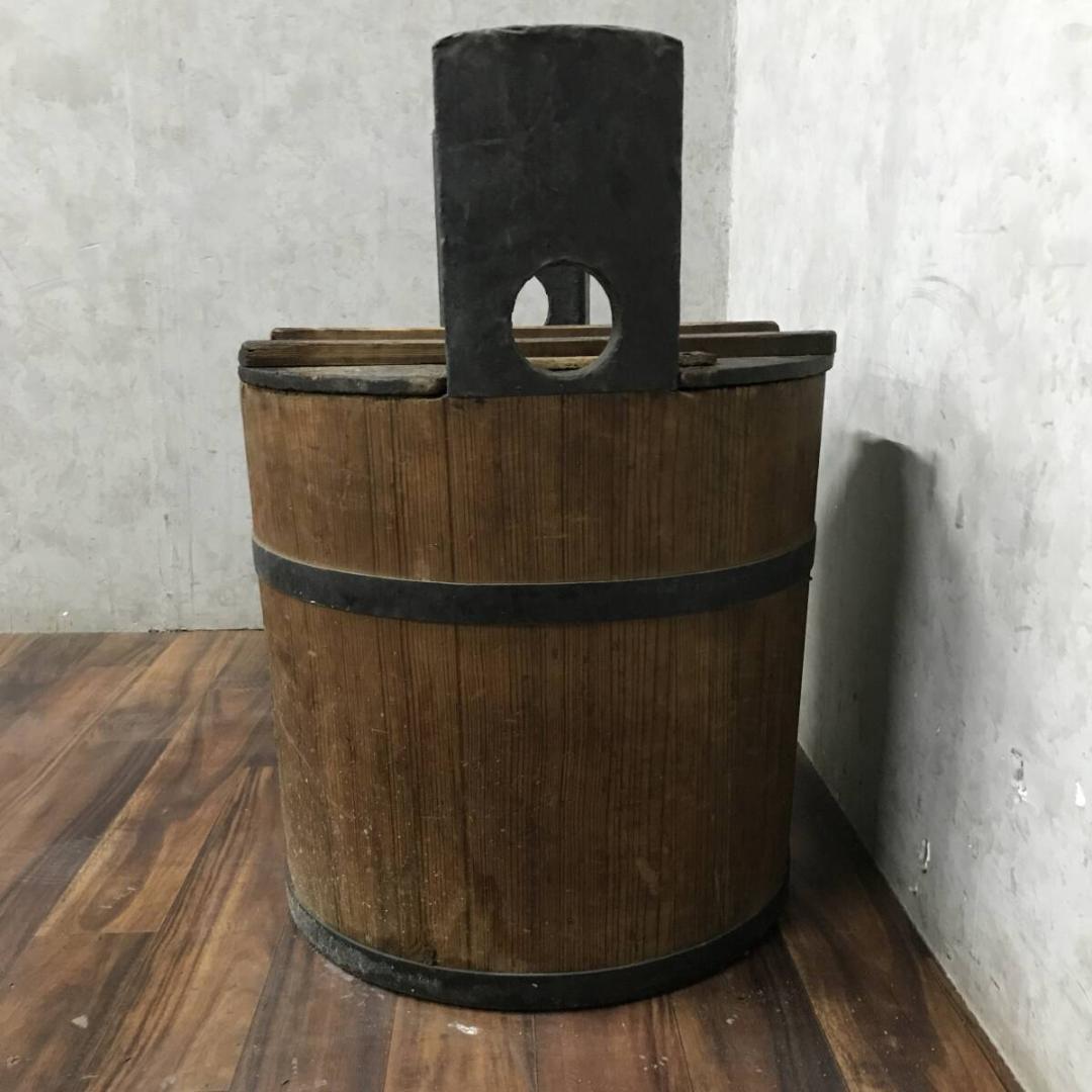 【旧家蔵出し】古民芸 木製品 蓋付き 古い木の桶 おけ 樽 たる