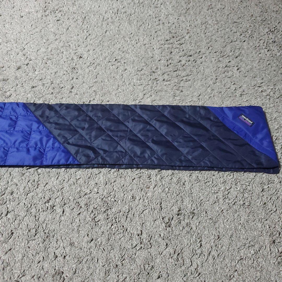 patagonia パタゴニア 薄手ダウン マフラー ストール ブルーx紺色 patagonia パタゴニア 薄手ダウン マフラー ストール ブルーx