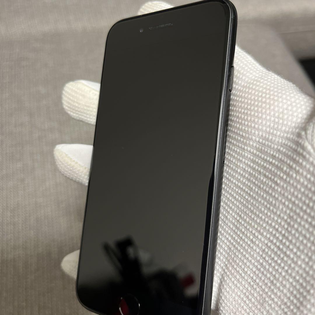 iPhone SE 第2世代 (SE2) ブラック 64 GB Softbank販売 中
