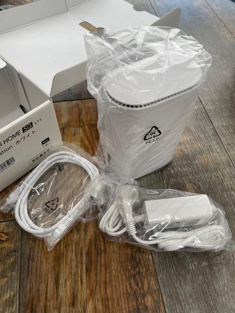 Speed Wi-Fi HOME 5G L11 ホワイトホームルーター