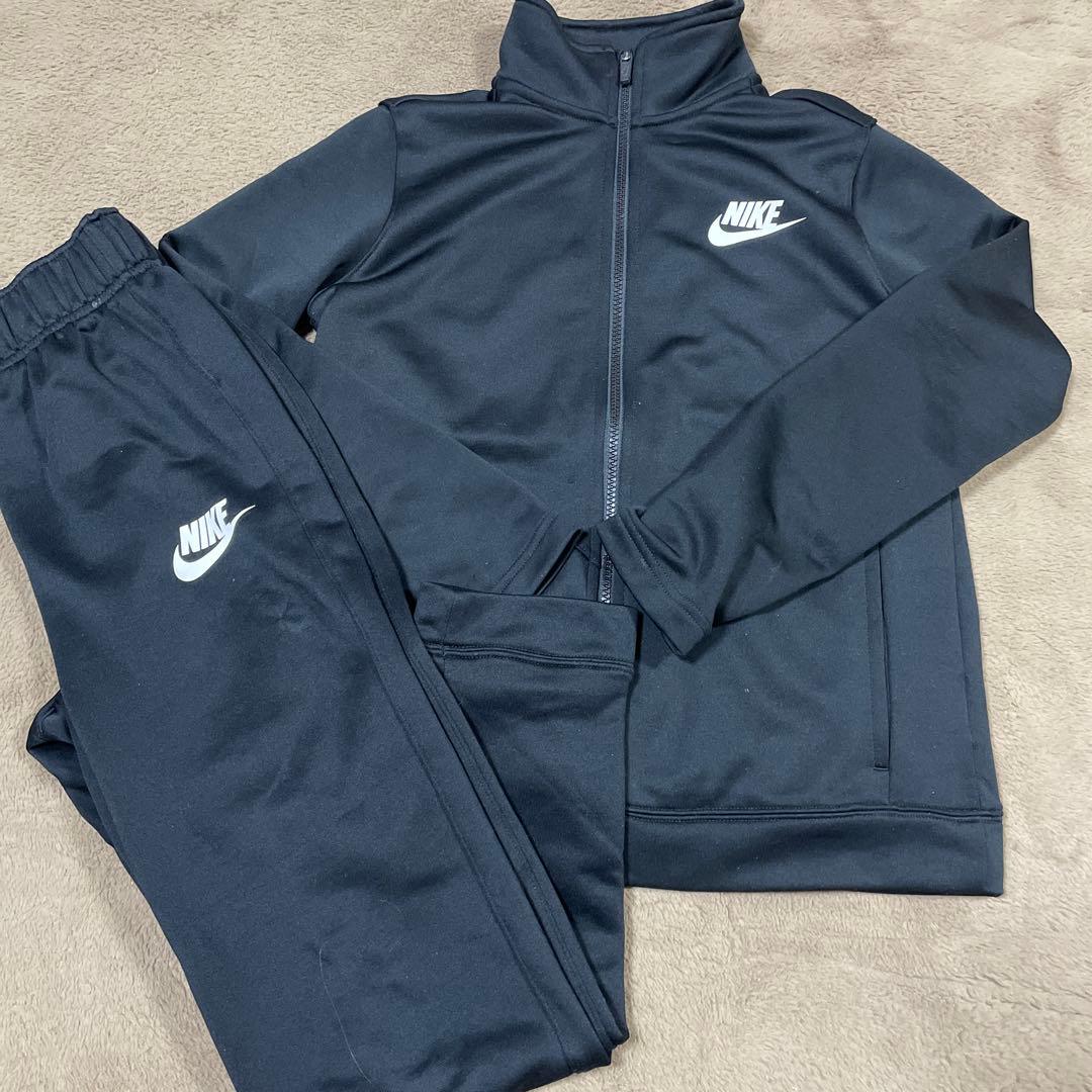 NIKEジャージセットアップ  150 キッズ　NIKE ジャージ　セットアップ　150〜160cm