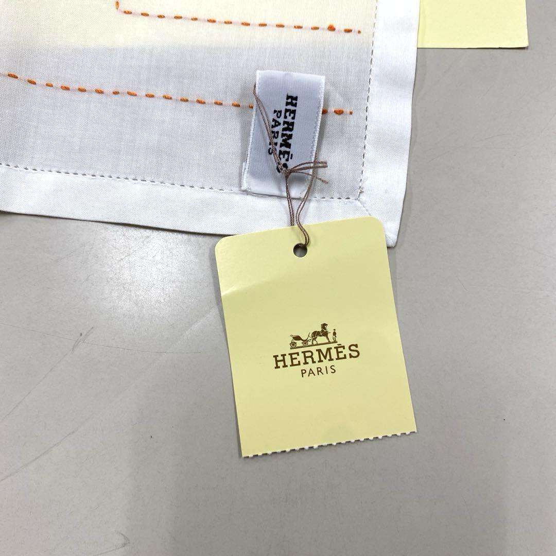 未使用　エルメス　刺繍ハンカチ