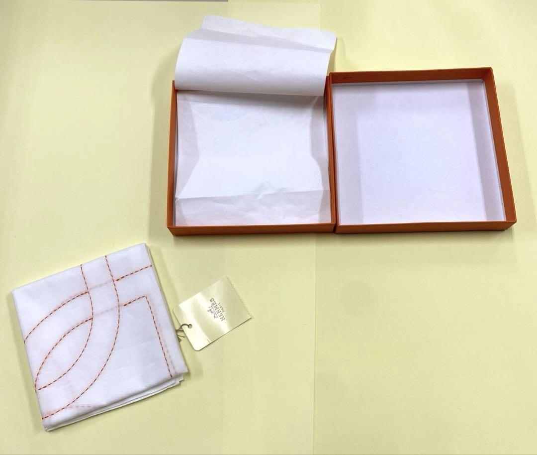 未使用　エルメス　刺繍ハンカチ