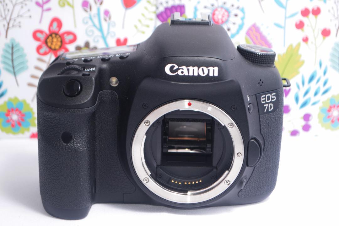 ❤️Canon EOS7D☆スマホに転送&超高画質で動画撮れてレンズ付