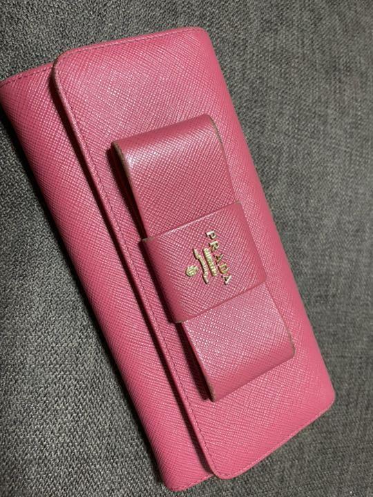 最も完璧な サフィアーノ リボン ピンク Prada 長財布 最も完璧な サフィアーノ リボン ピンク Prada 長財布