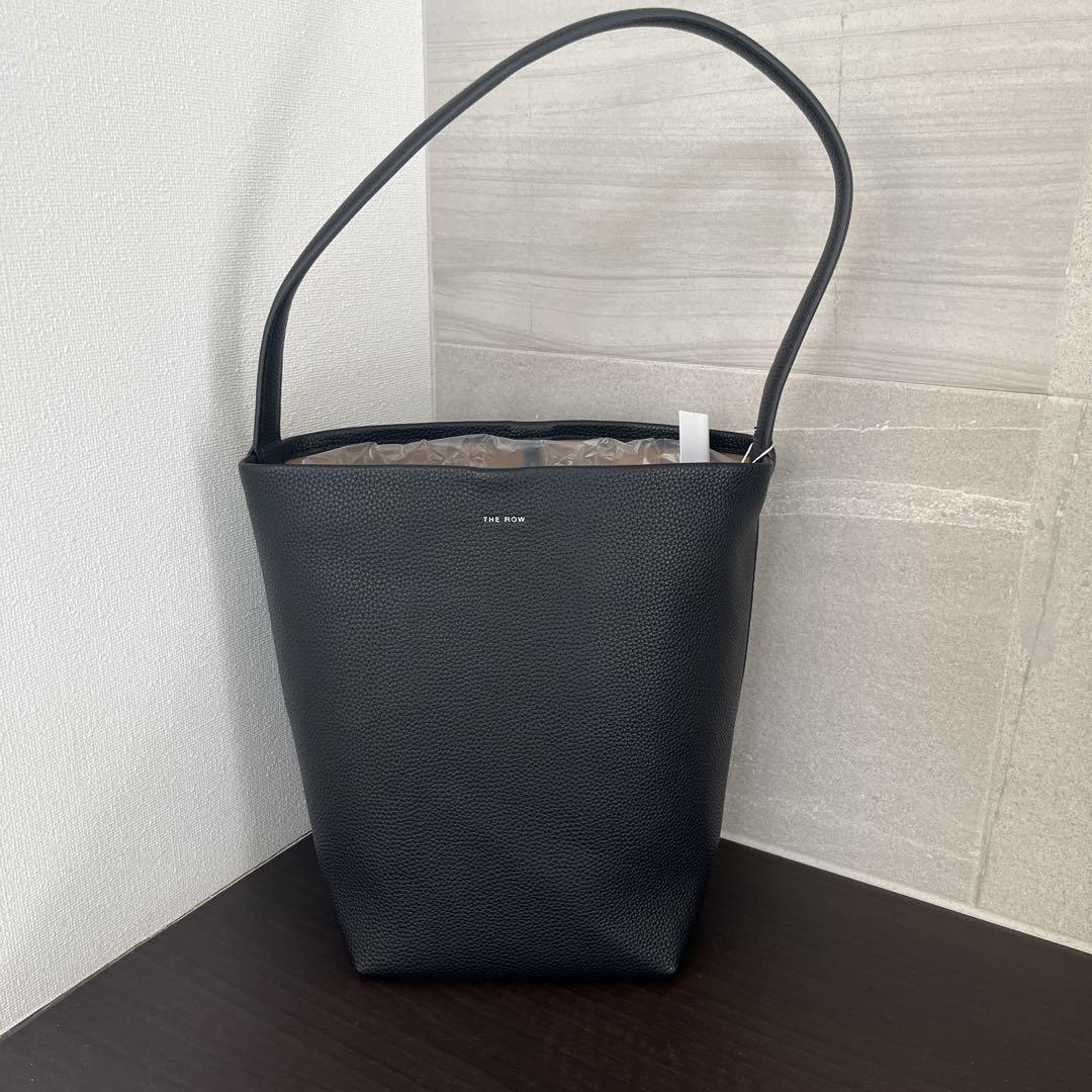 新品　THEROW バッグ