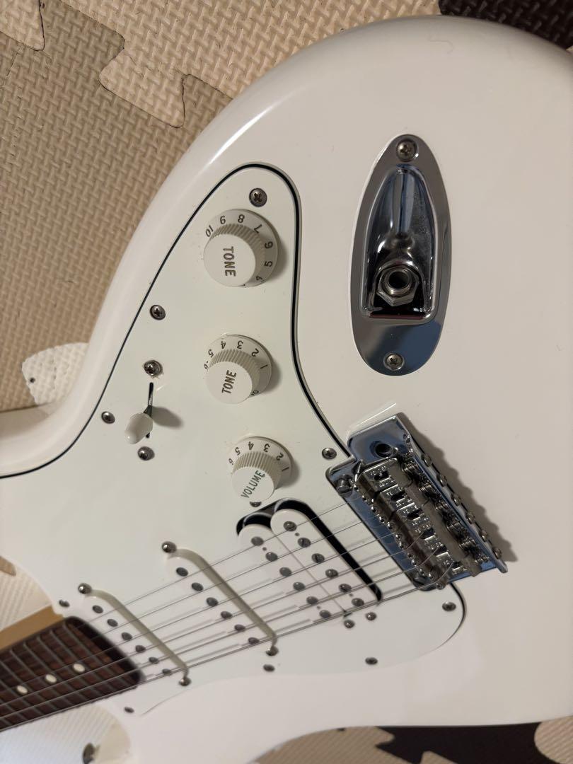 ギター Fender Player Series Stratocaster HSS