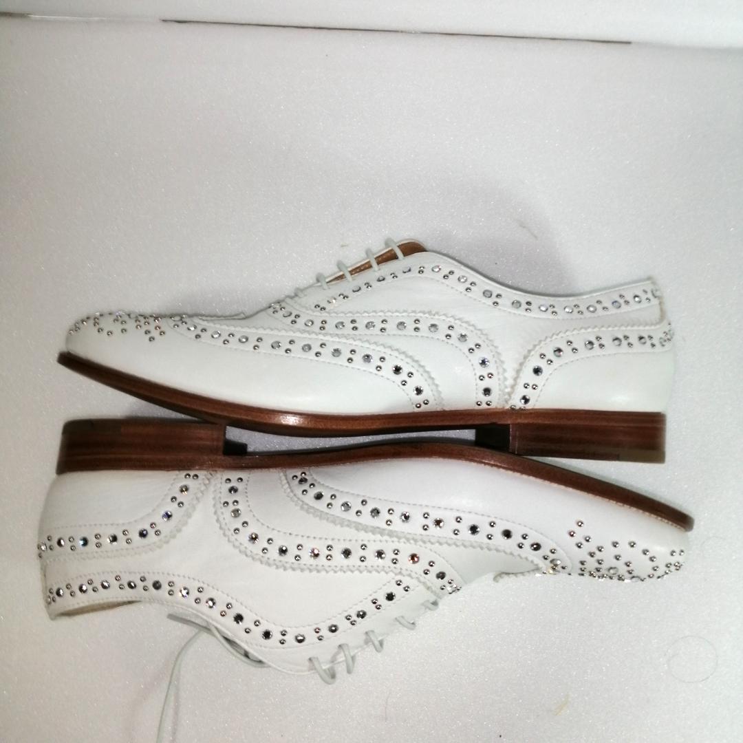 ▲church burwood 3 white nap