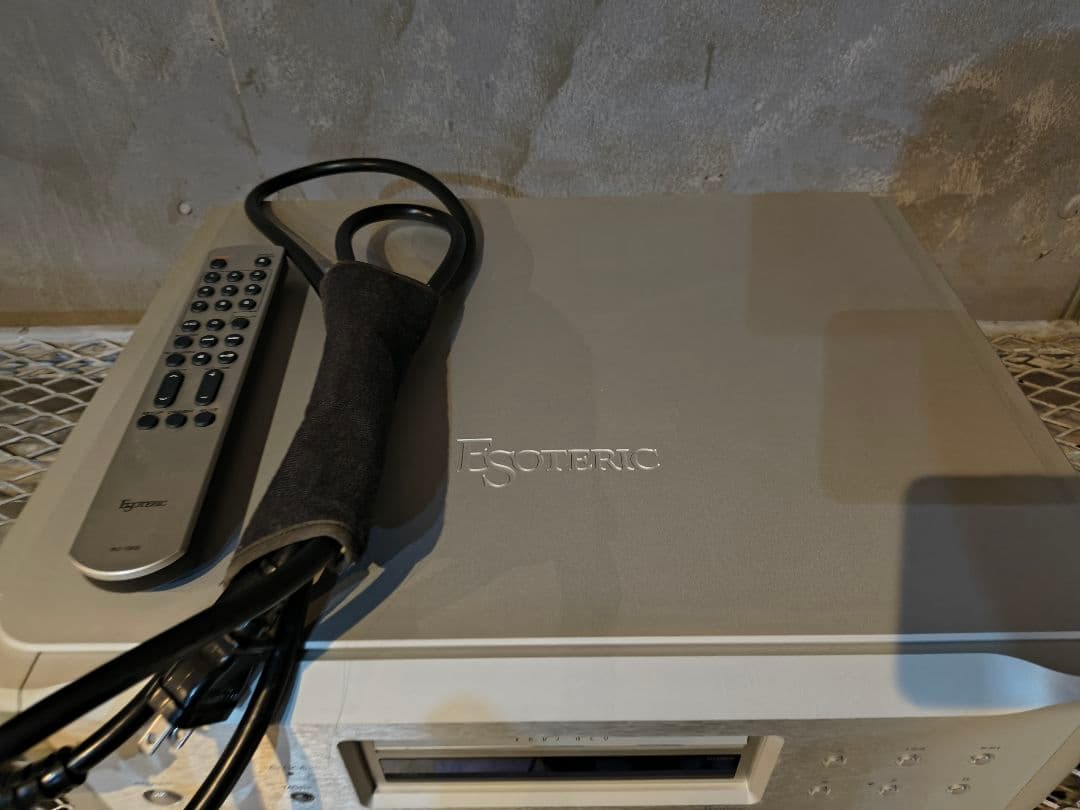 ESOTERIC エソテリックK-05X CD/SACDプレーヤー ESOTERIC エソテリックK-05X CD/SACDプレーヤー