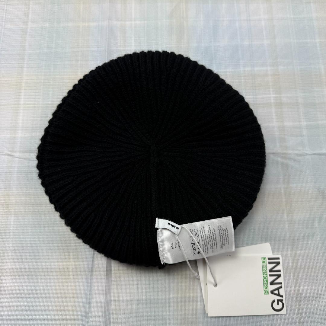 新品未使用　GANNI ブラック ベレー帽
