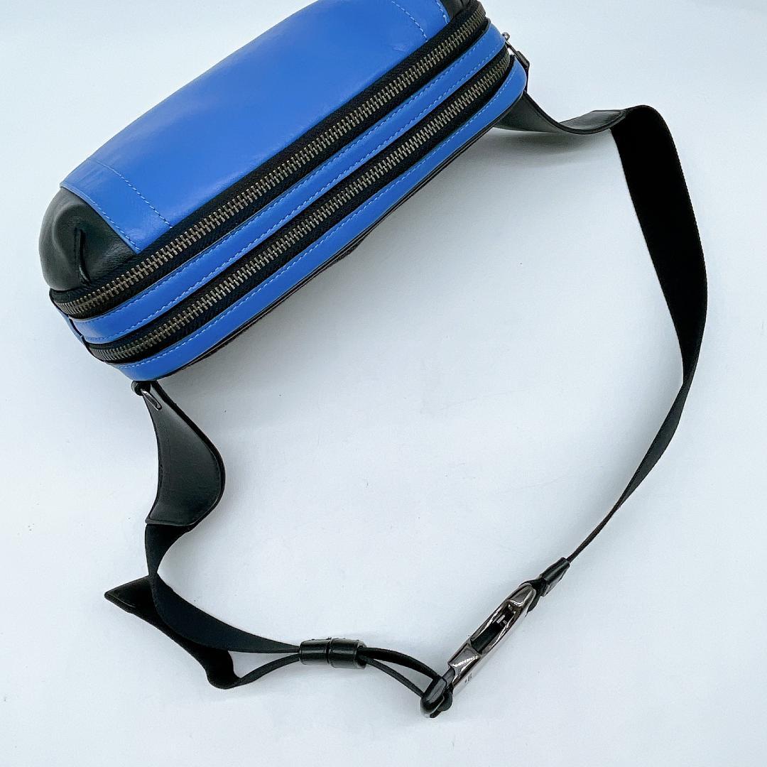 COACH グラハム ユーティリティ ボディバッグ 斜め掛け f240 COACH グラハム ユーティリティ ボディバッグ 斜め掛け f240