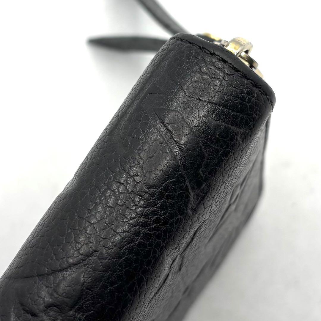 【美品】ルイヴィトン　モノグラム　アンプラント　ジッピーウォレット 長財布　黒