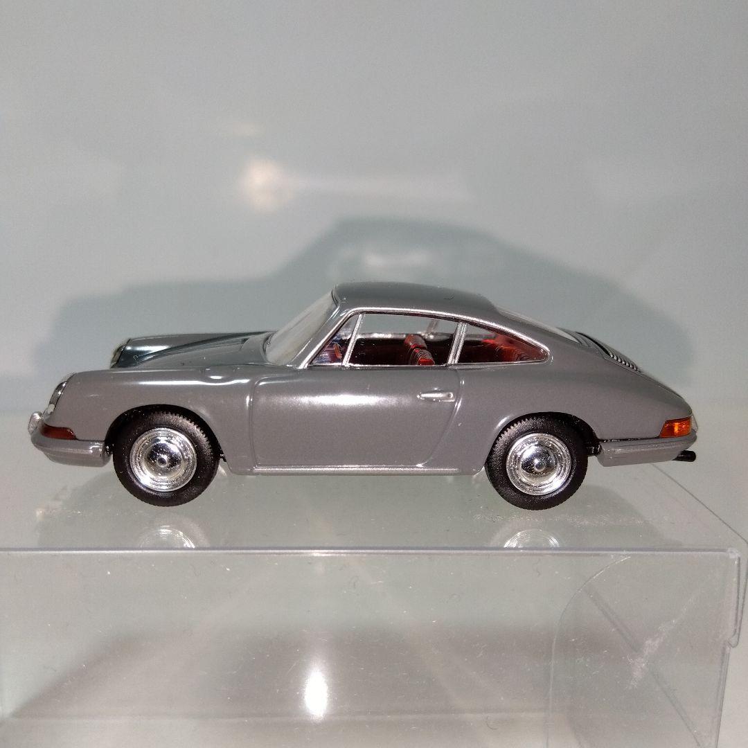 トミカリミテッドヴィンテージ ポルシェ911 グレー LV-110a