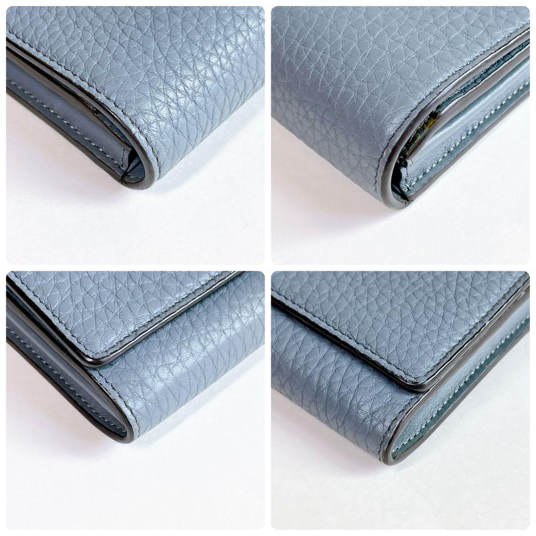 FENDI ピーカブー コンチネンタル 長財布 ターンロック ライトブルー