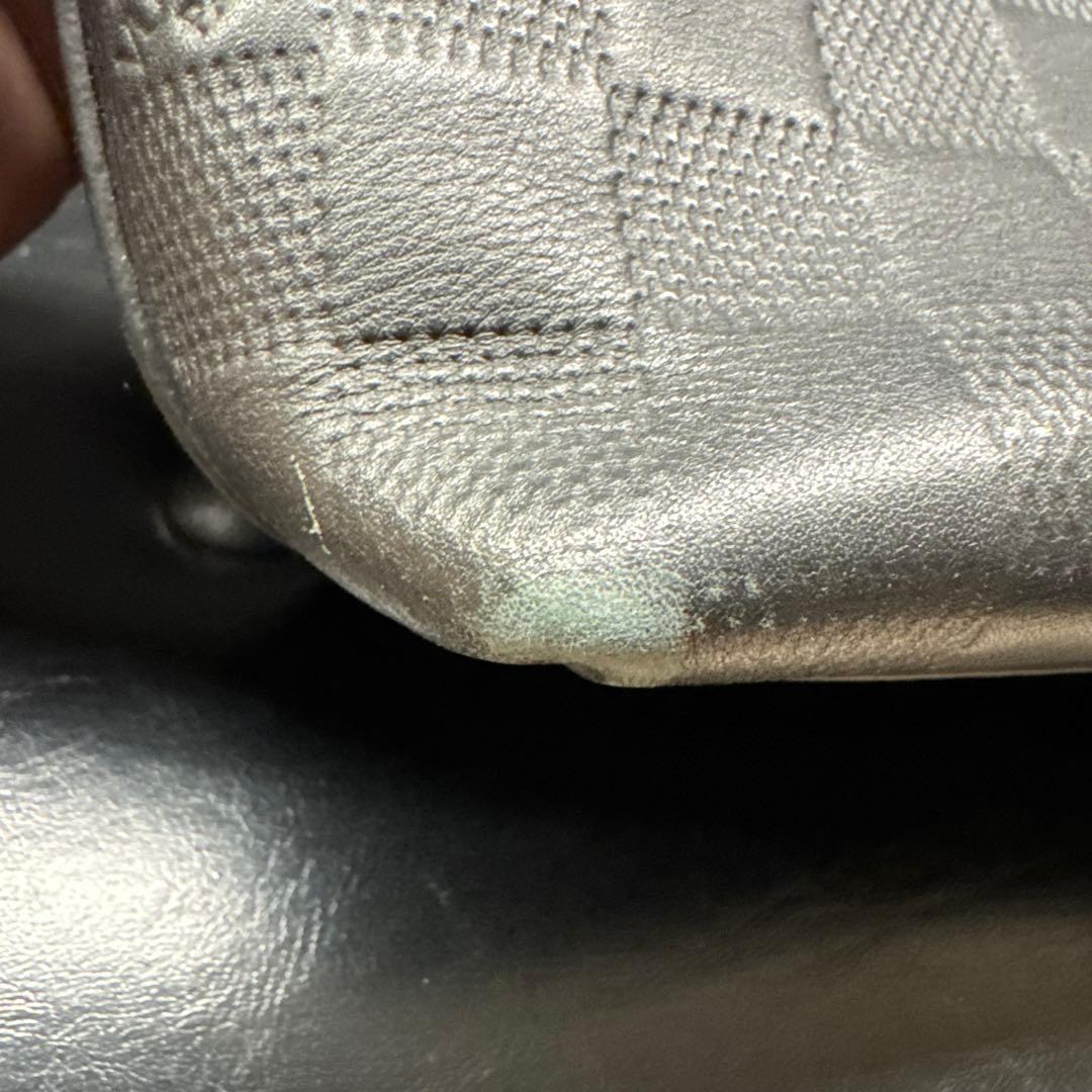 LOUIS VUITTON！ブラックメッセンジャーバッグ