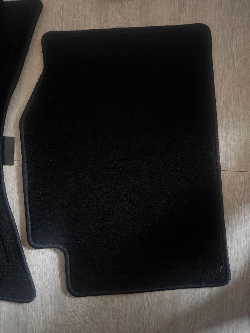 日産ノートオーラ　純正フロアマット　新品　E13系