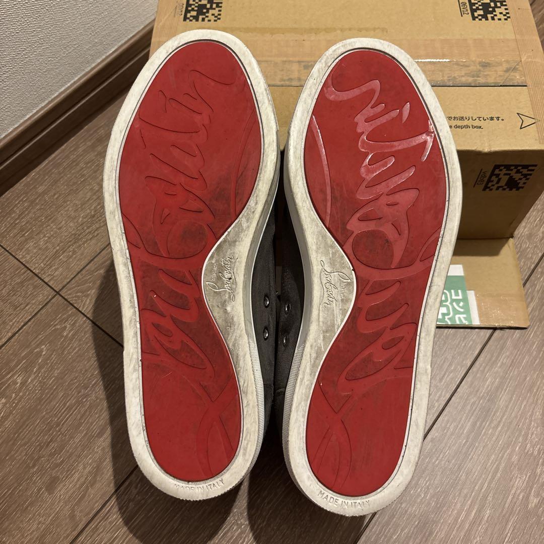 Christian Louboutin スタッズ付きスニーカー グレー