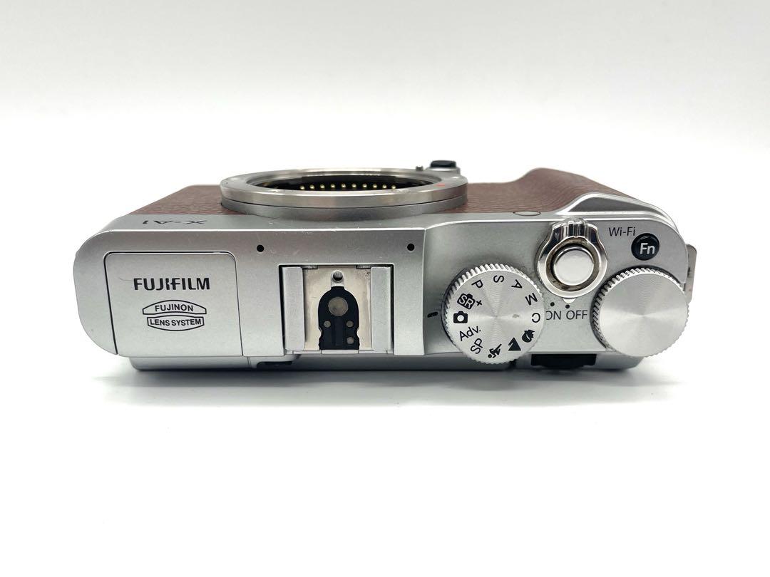 フジフィルム FUJIFILM X-A1 ボディ ブラウンカラー