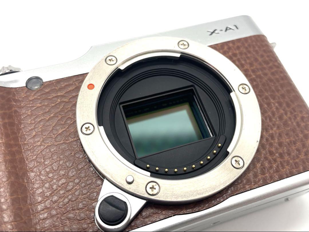 フジフィルム FUJIFILM X-A1 ボディ ブラウンカラー