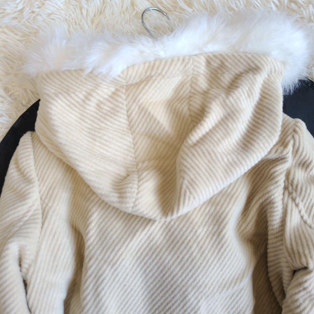 未使用タグ付き✨リズリサ コート ポンポン ファー 2way Aライン フーディ 未使用タグ付き✨リズリサ コート ポンポン ファー 2way Aライン フーディ