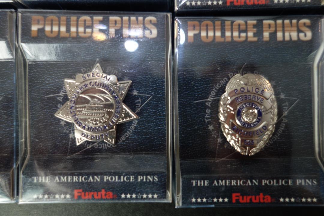 水野晴郎のPOLICE PINS 全20種