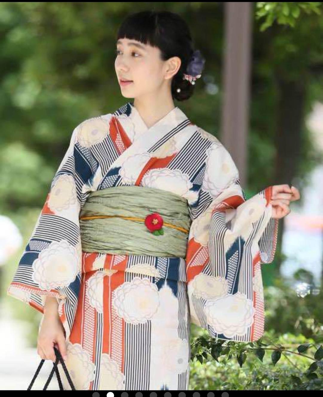 雑誌で紹介された Utatane 紺とオレンジ矢絣 浴衣 帯 下駄3点セット 浴衣 浴衣 水着 6 811 Laeknavaktin Is
