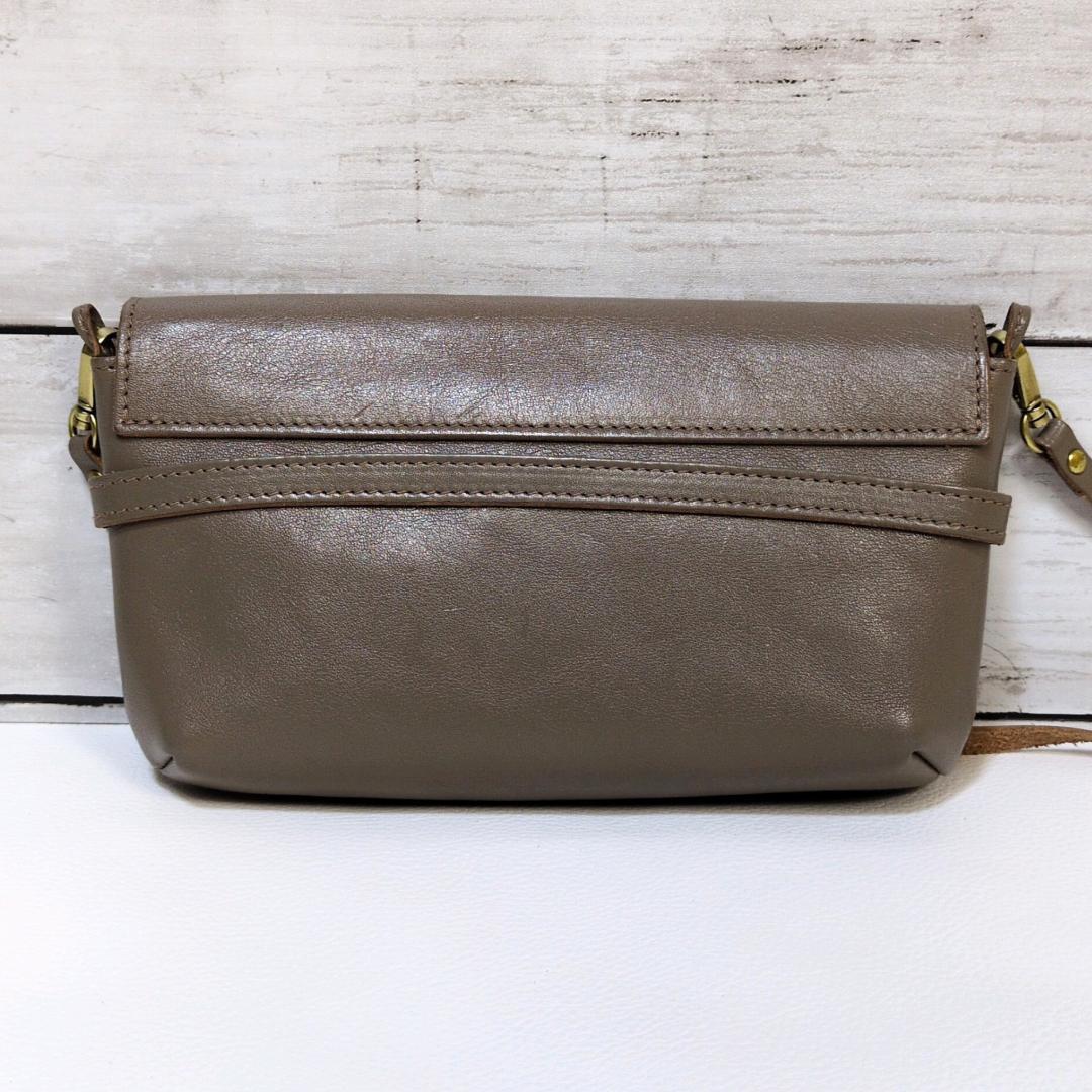 イルビゾンテ ショルダーウォレット ポシェット クラッチ グレージュ 財布