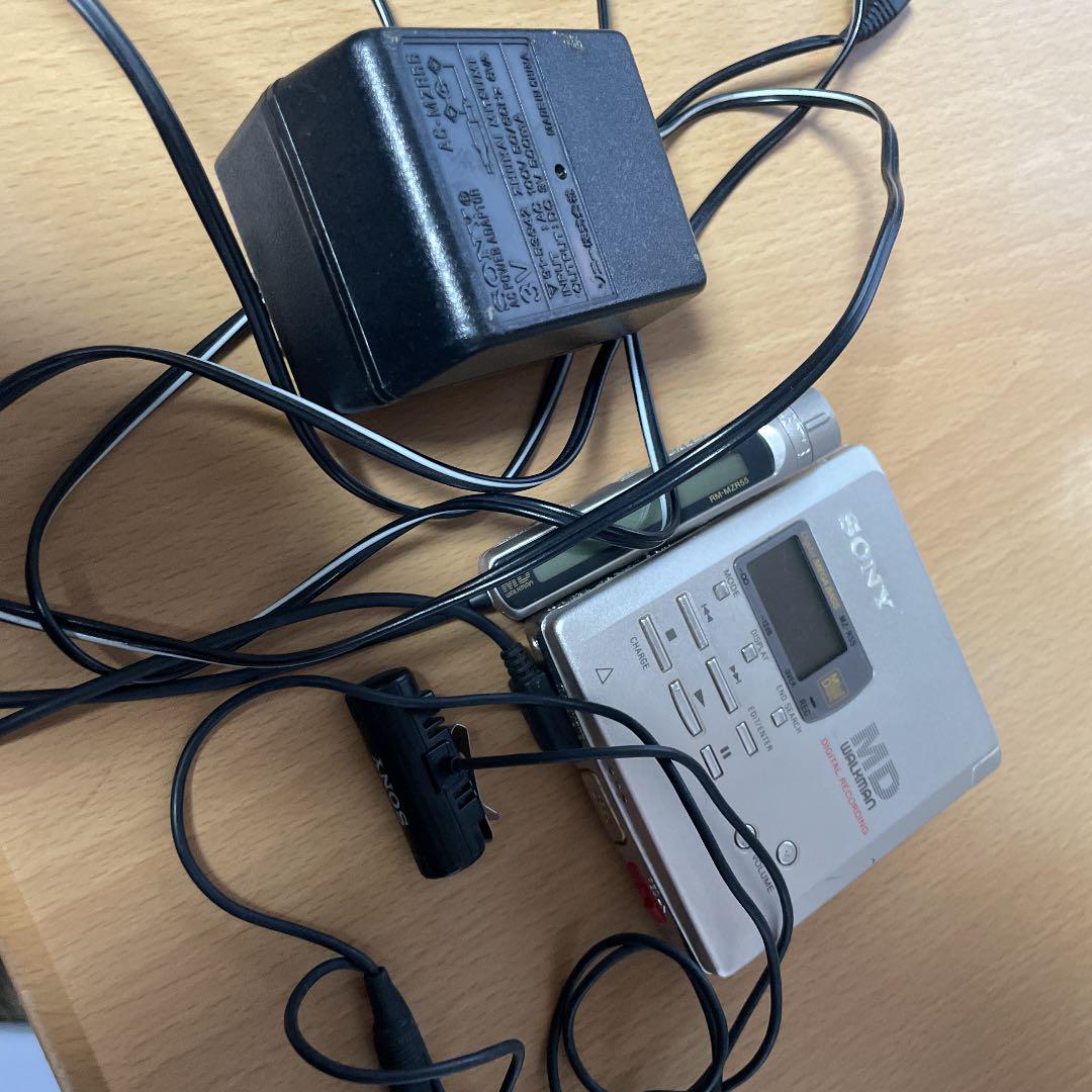 ジャンク品 SONY MDウォークマン MZ-R55 - メルカリ ジャンク品 SONY MDウォークマン MZ-R55 - メルカリ
